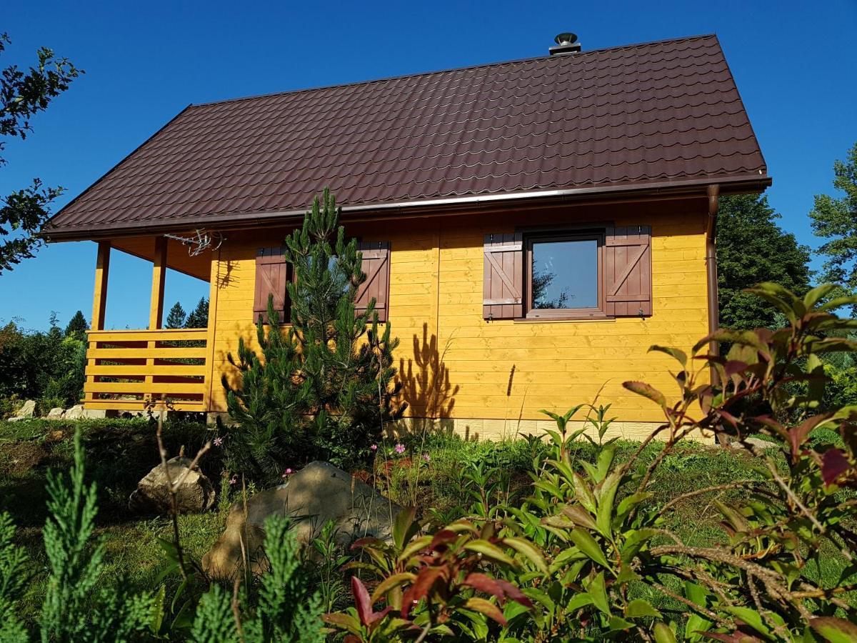Domki Caloroczne Z Kominkiem - Skala I Glaz Szczytna Exterior photo
